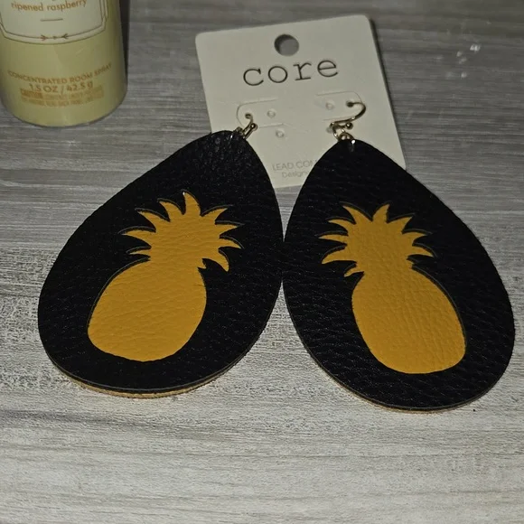 Black and Yellow Pineapple Earrings - Picture 2 of 6
